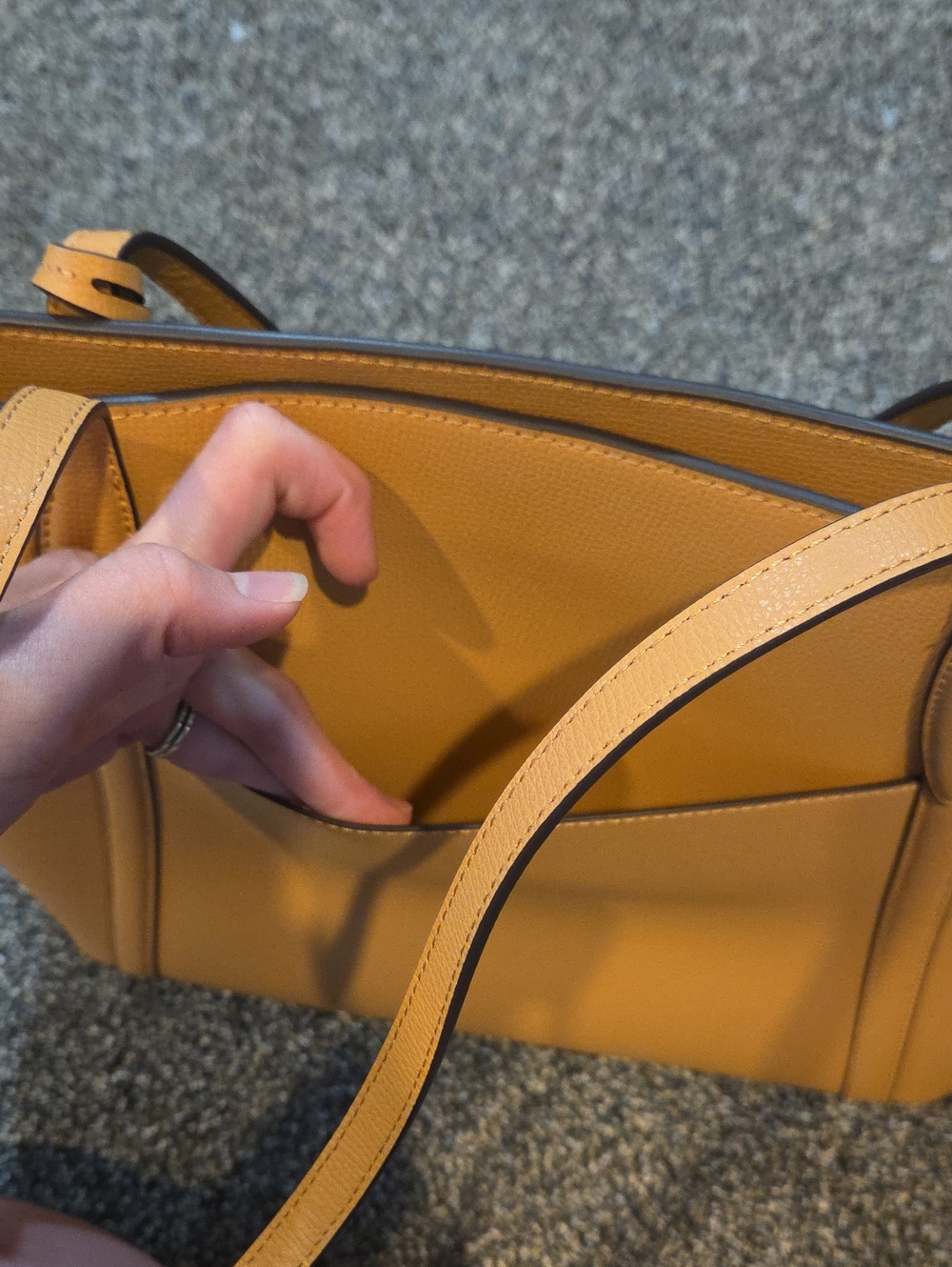 Kate Spade Tote Bag - Picture 7 of 7